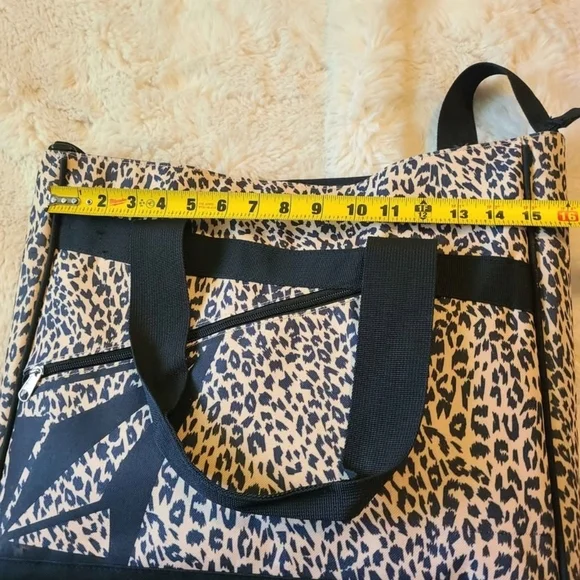 Volcom Leopard Print Laptop Messenger Bag - Picture 7 of 10